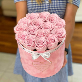 Bladoróżowe Wieczne Róże Różowy Flokowany Flowerbox - Love Edition