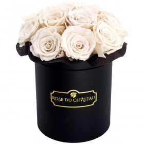 Białe Wieczne Róże Bouquet w Czarnym Boxie