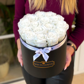 Eternity White Roses & Round Black Flowerbox