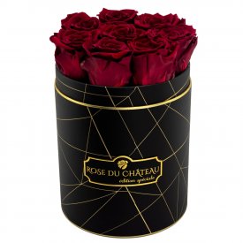 Červené věčné růže v malém černém industrial flowerboxu