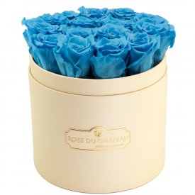 Azurblaue Ewige Rosen in pfirsichfarbener Rosenbox