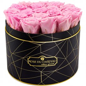 Zartrosafarbene Ewige Rosen in schwarzer Industrial Rosenbox Large
