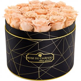Teefarbene Ewige Rosen in schwarzer Industrial Rosenbox Large